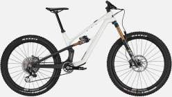 CANYON SPECTRAL CF LTD Minimal White SHOWROOM