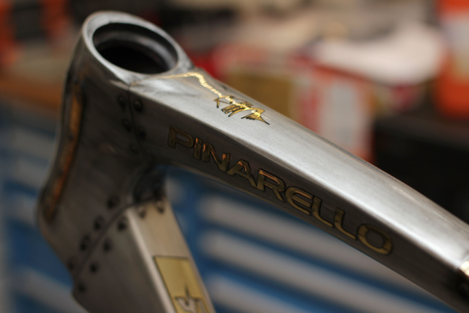 detail PINARELLO F12 SRAM RED AXS - LAK