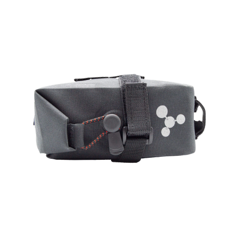 detail GEOSMINA SADDLE POCKET BAG