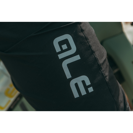 detail ALÉ SIERRA SHORTS Black