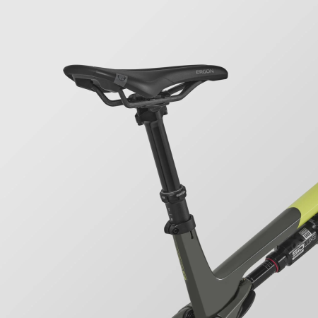 detail CANYON LUX WORLDCUP CFR AXS CLLCTV SHOWROOM